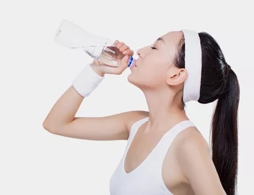 Lose the Headaches and Other Symptoms with Proper Hydration!